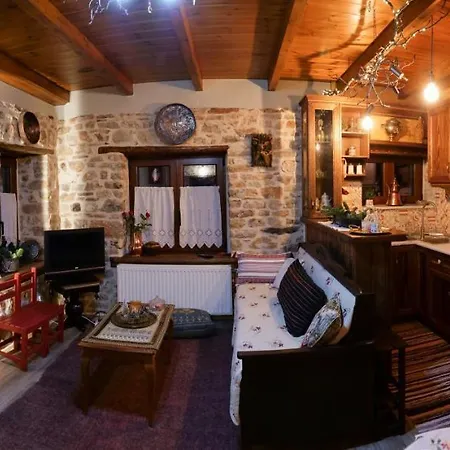 το πέτρινο της γιαγιάς μαρίκας Appartement *
