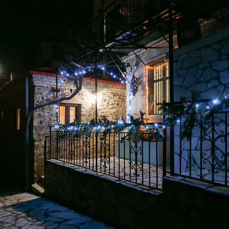 το πέτρινο της γιαγιάς μαρίκας Karpenísion